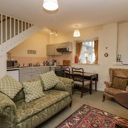 Longlands Groom's Quarters Holiday home Grange-over-Sands